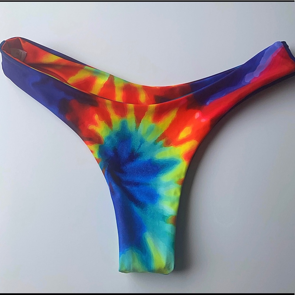 Tie dye swim bottom